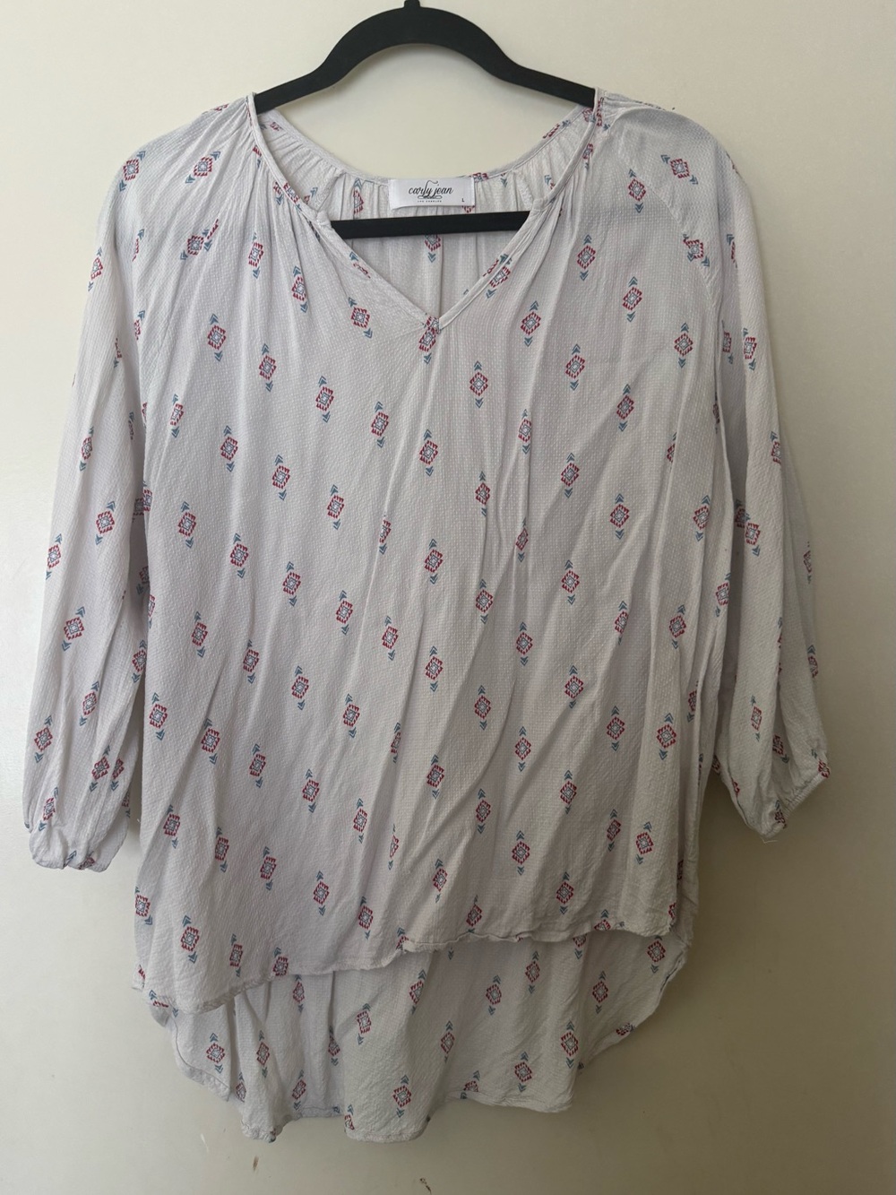 Carly Jean Los Angeles White Tunic Blouse with Red and Blue Motif
